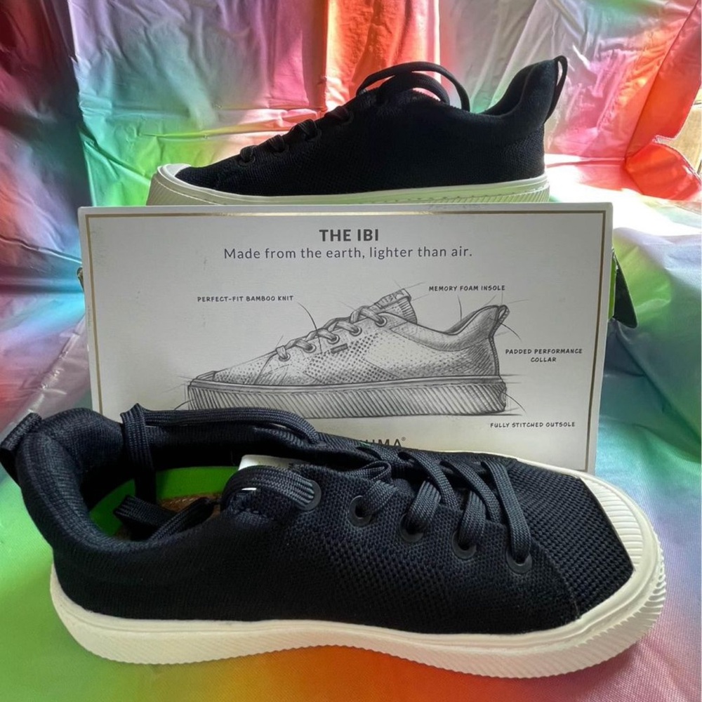 Cariuma, IBI Low Black Knit Sneaker unisex